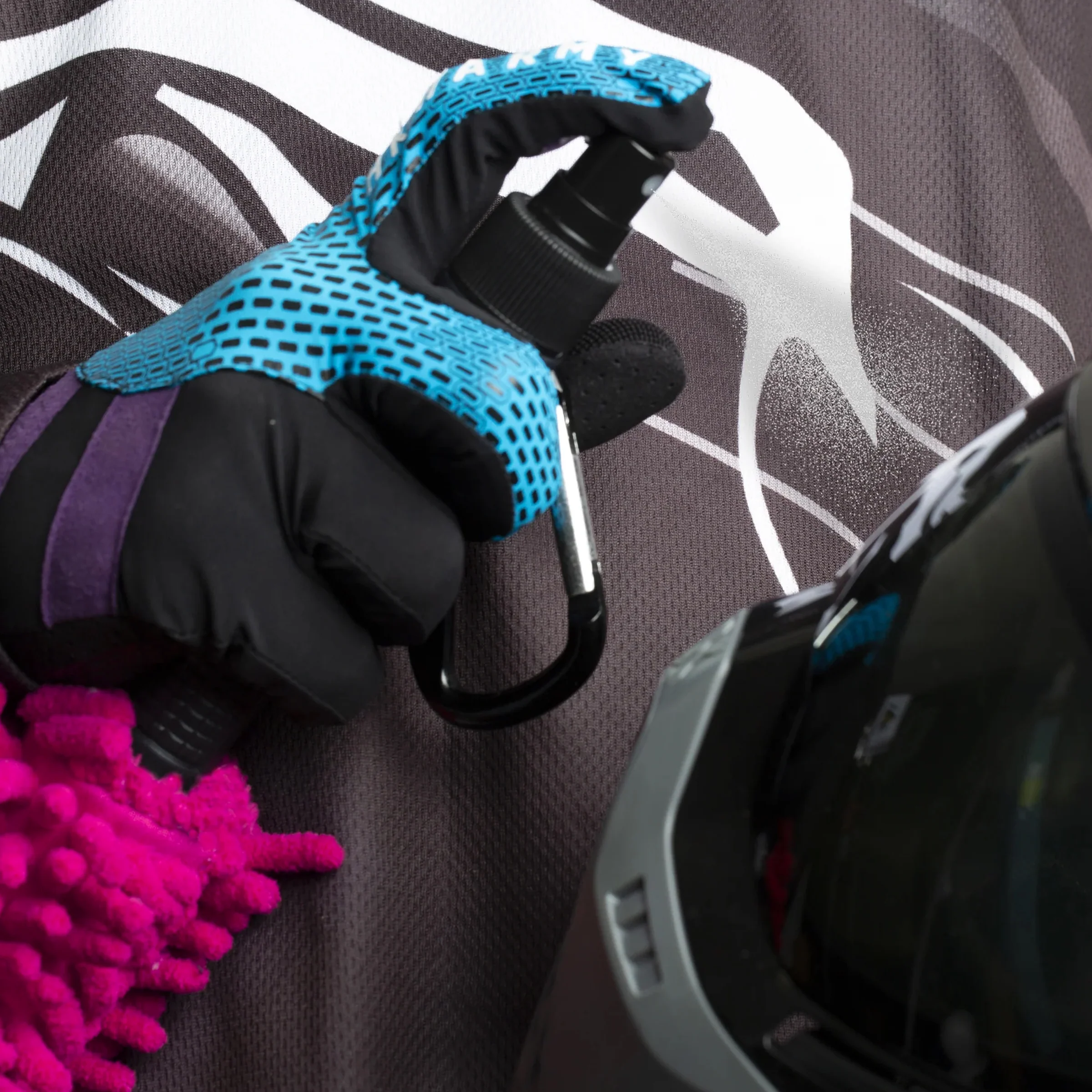 Thumb 4