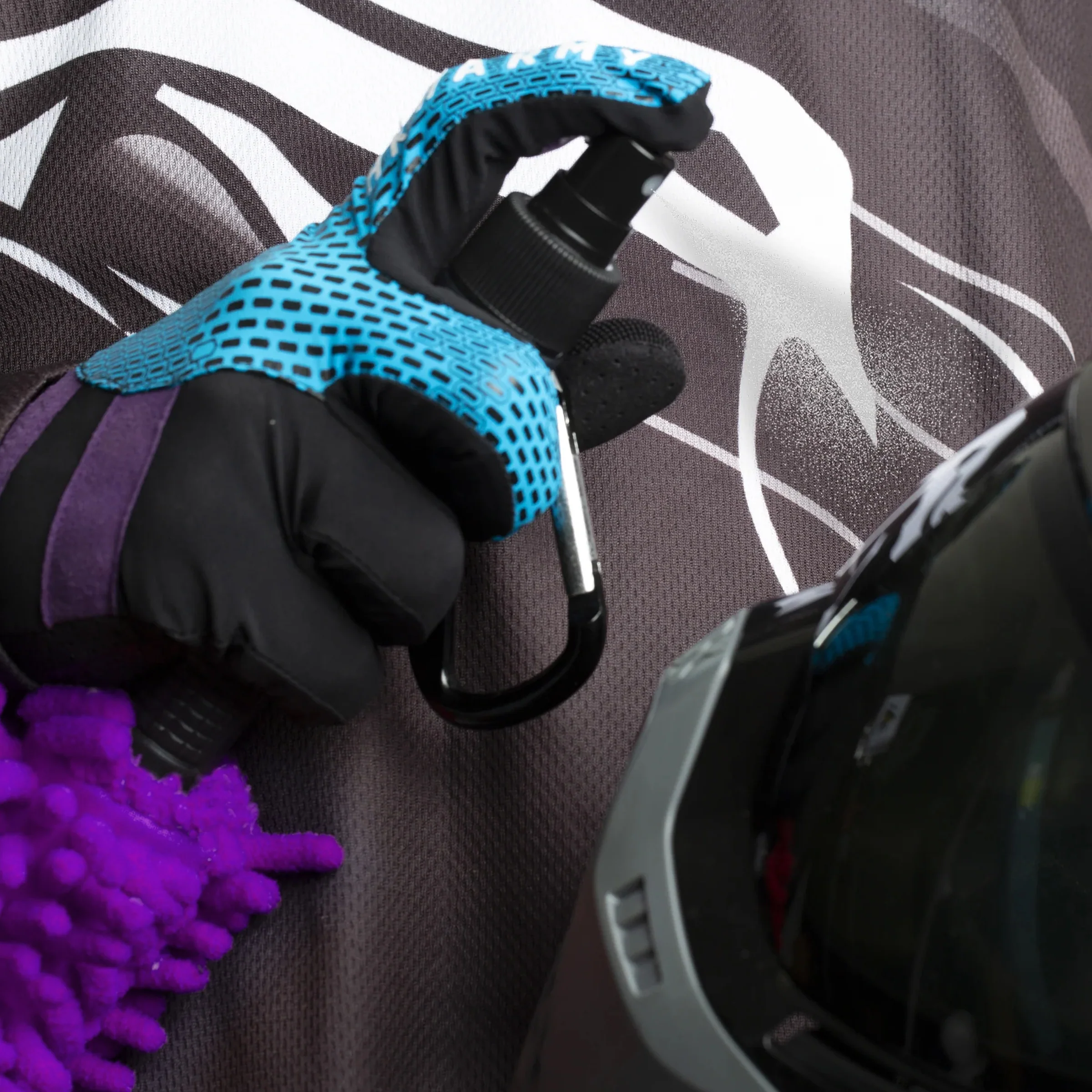 Thumb 4